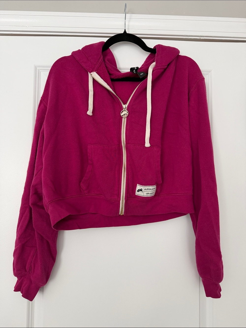 Alphalete Women's Magenta Cropped Zip Hoodie
